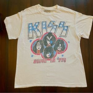 KISS tee from Pacsun, 100% cotton, white with design